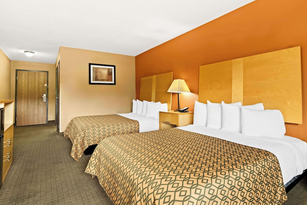 Standard, 2 Queen Beds, Accessible