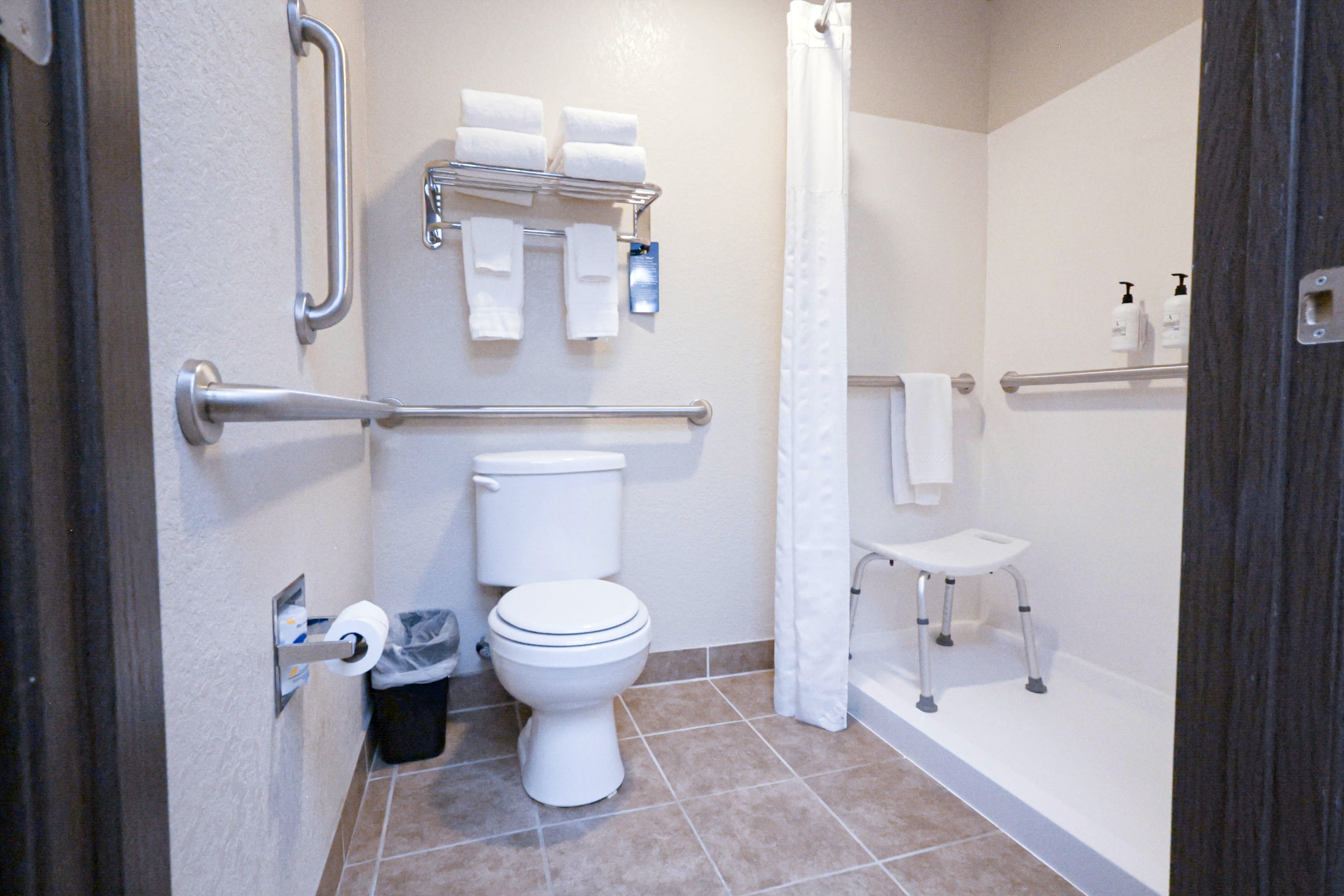 Cobblestone Inn and Suites Maryville 38/41