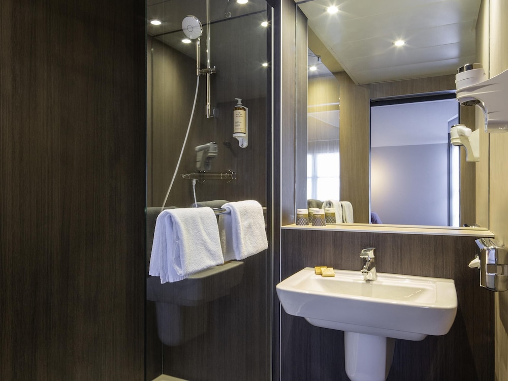Mercure Versailles Chateau 57/63
