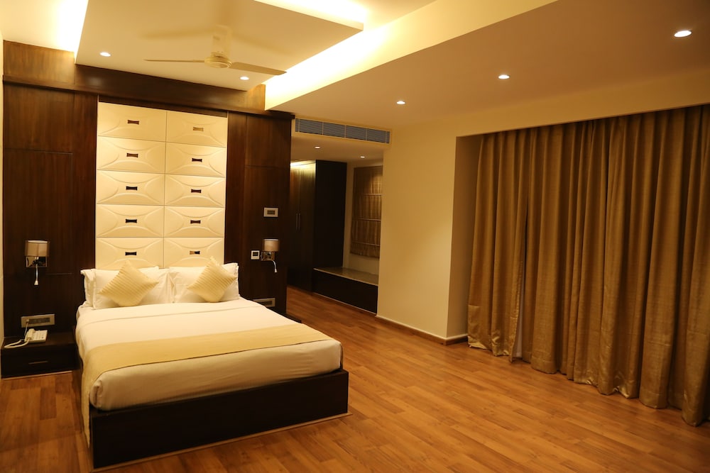 HOTEL EEFA 9/28