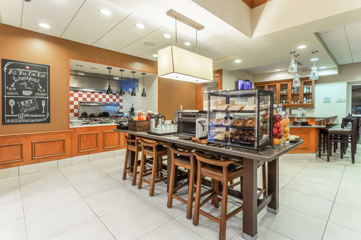 restaurant cafeteria