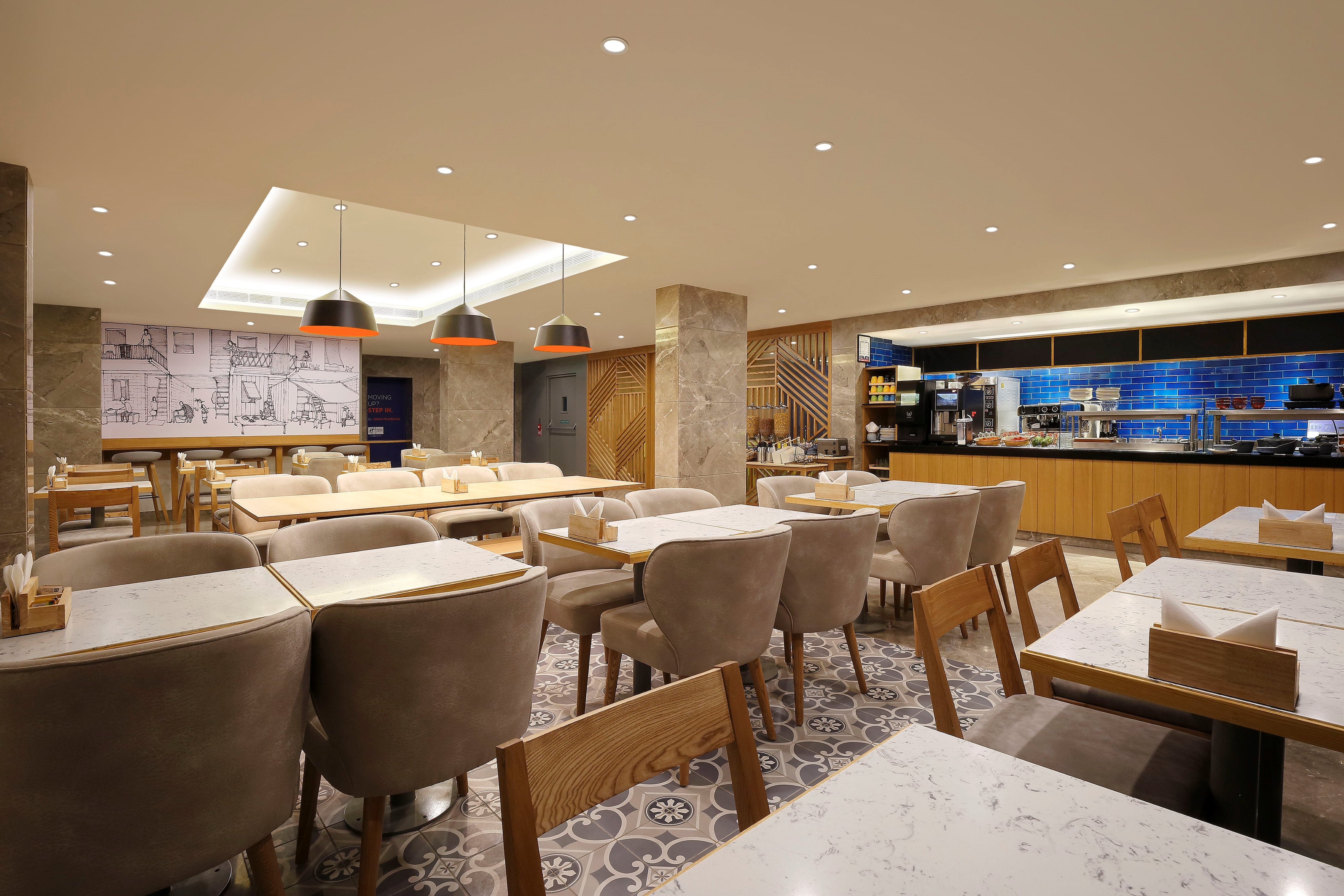 Holiday Inn Express Ahmedabad Prahlad Nagar 67/73