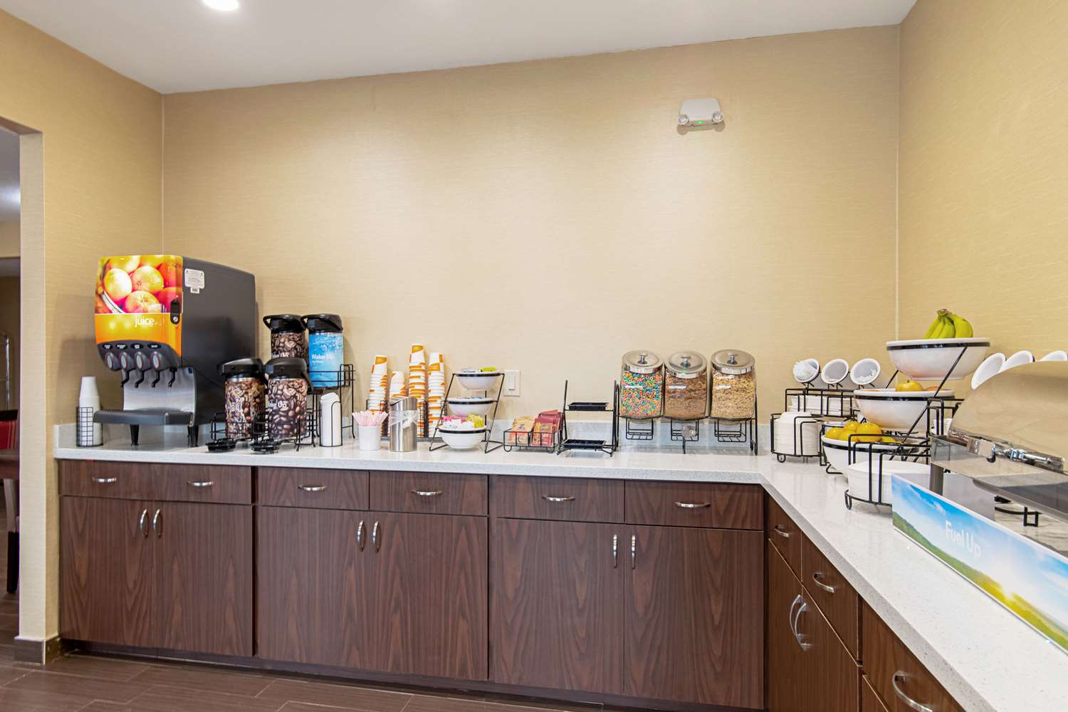 Comfort Inn & Suites Fredericksburg TX 30/30