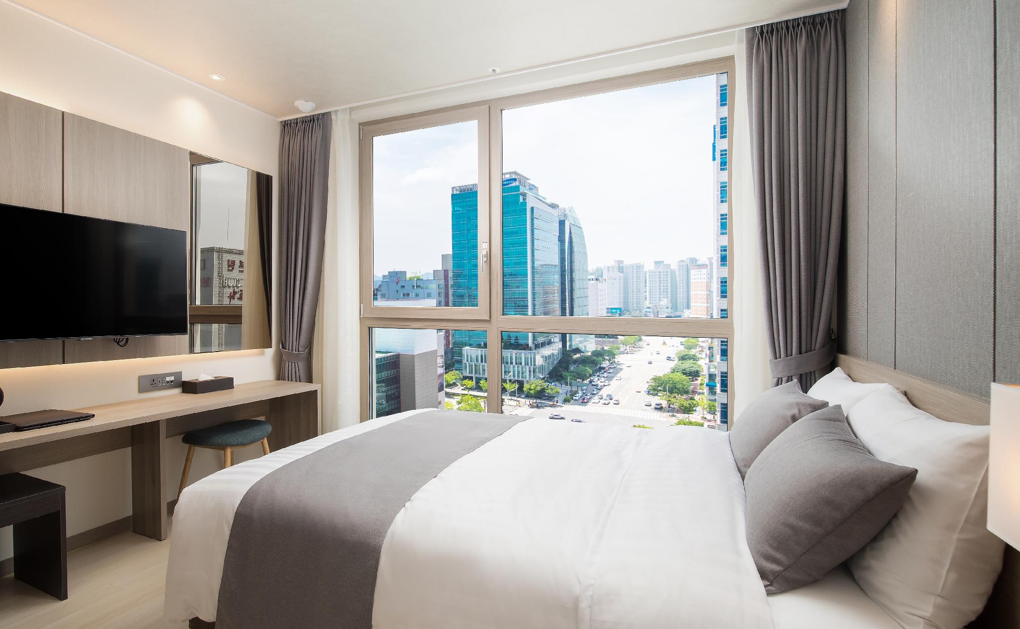 Deluxe, Residence, Double Bed