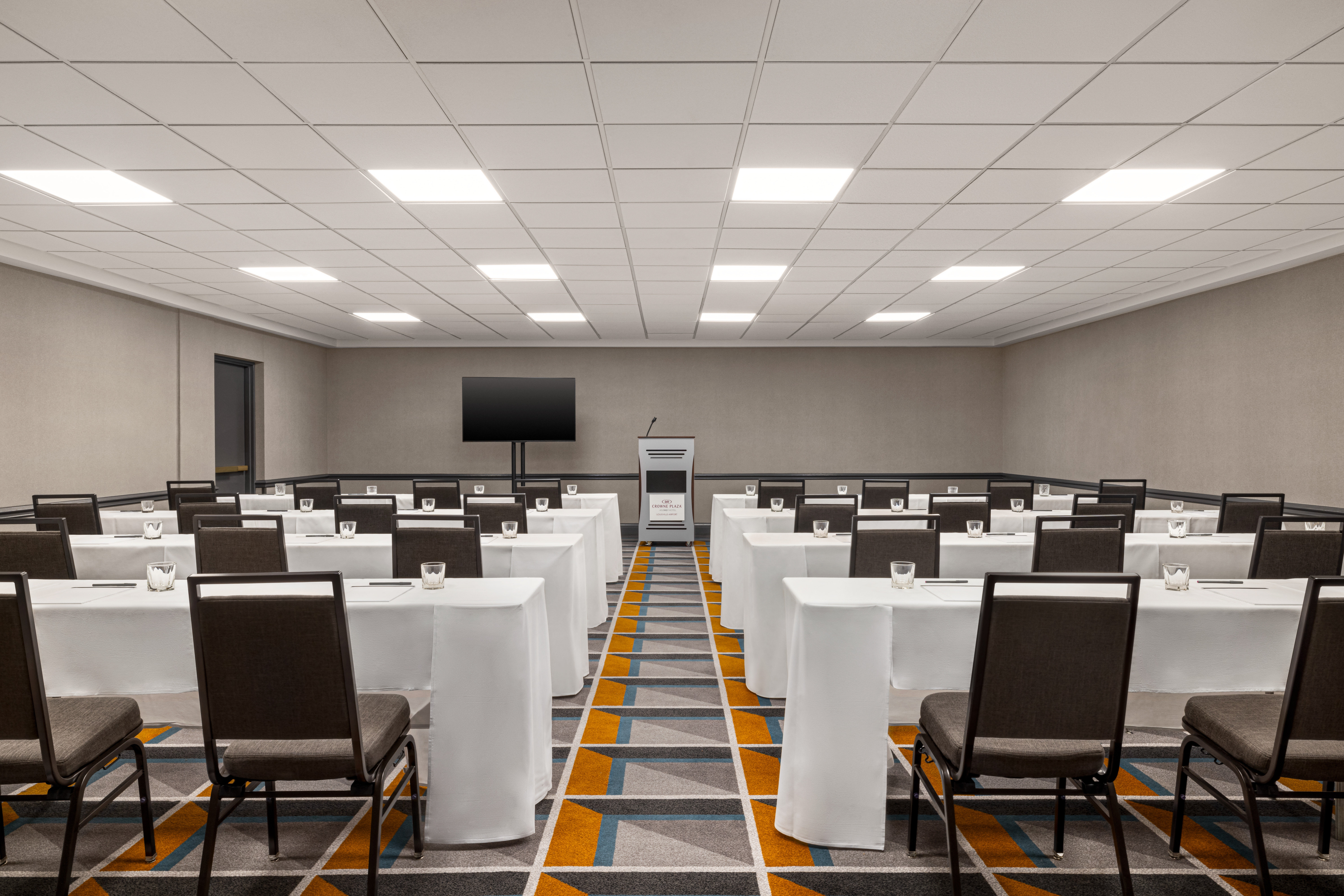 Crowne Plaza Louisville Airport Expo Center 63/79