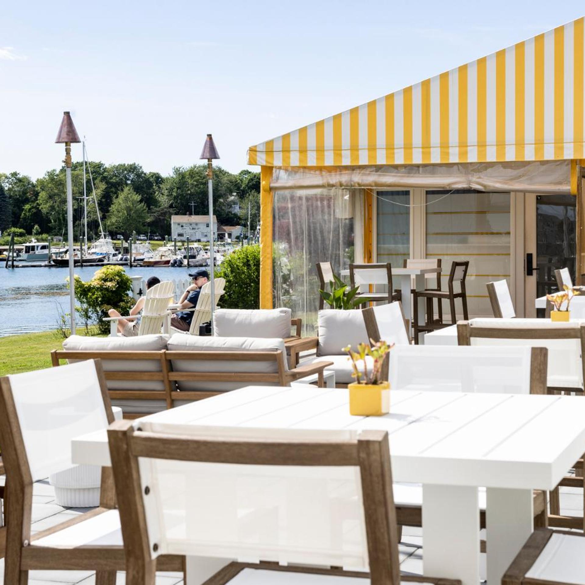 Yachtsman Hotel & Marina Club 42/60