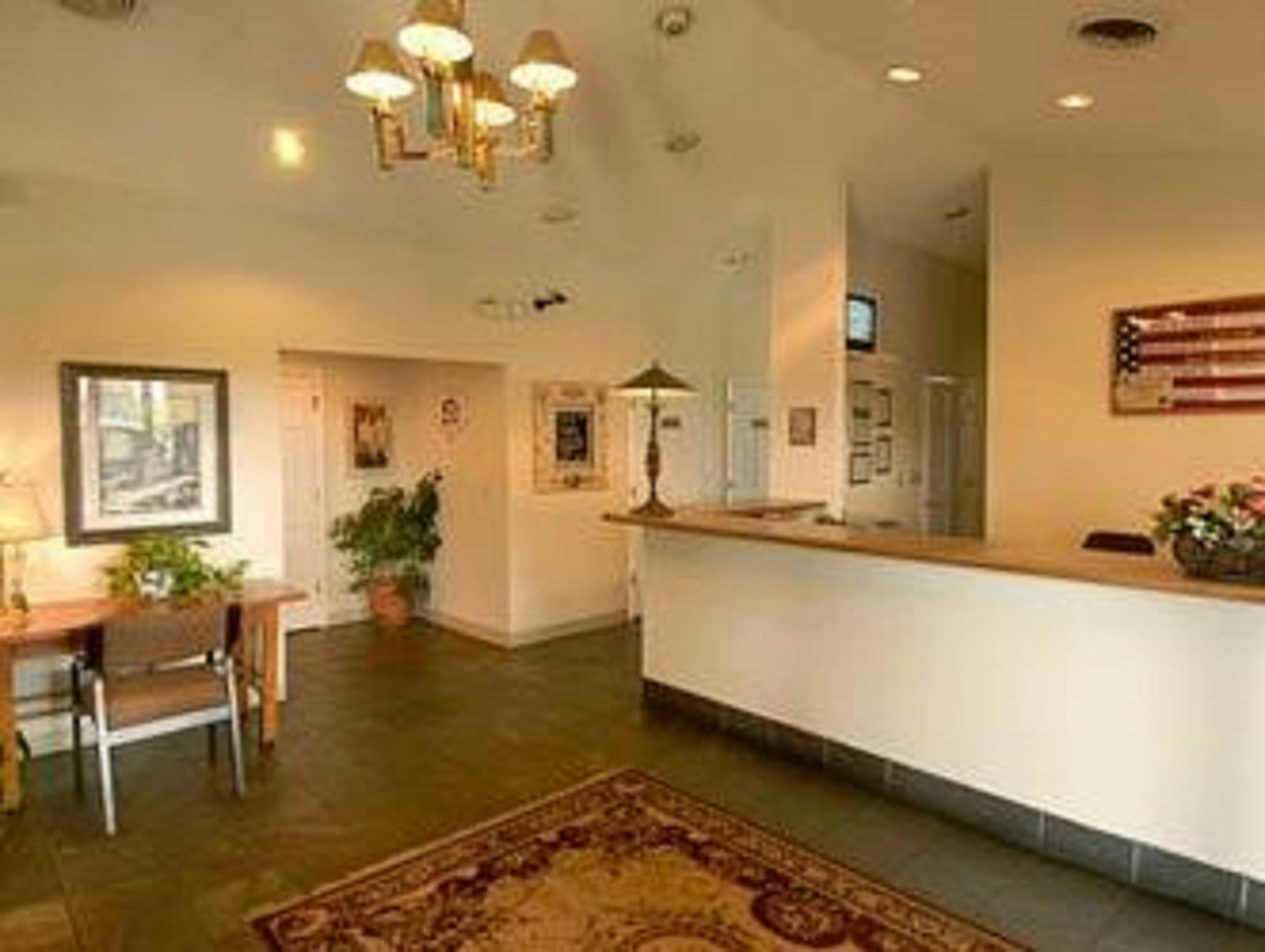 Inn of Loudon 8/40