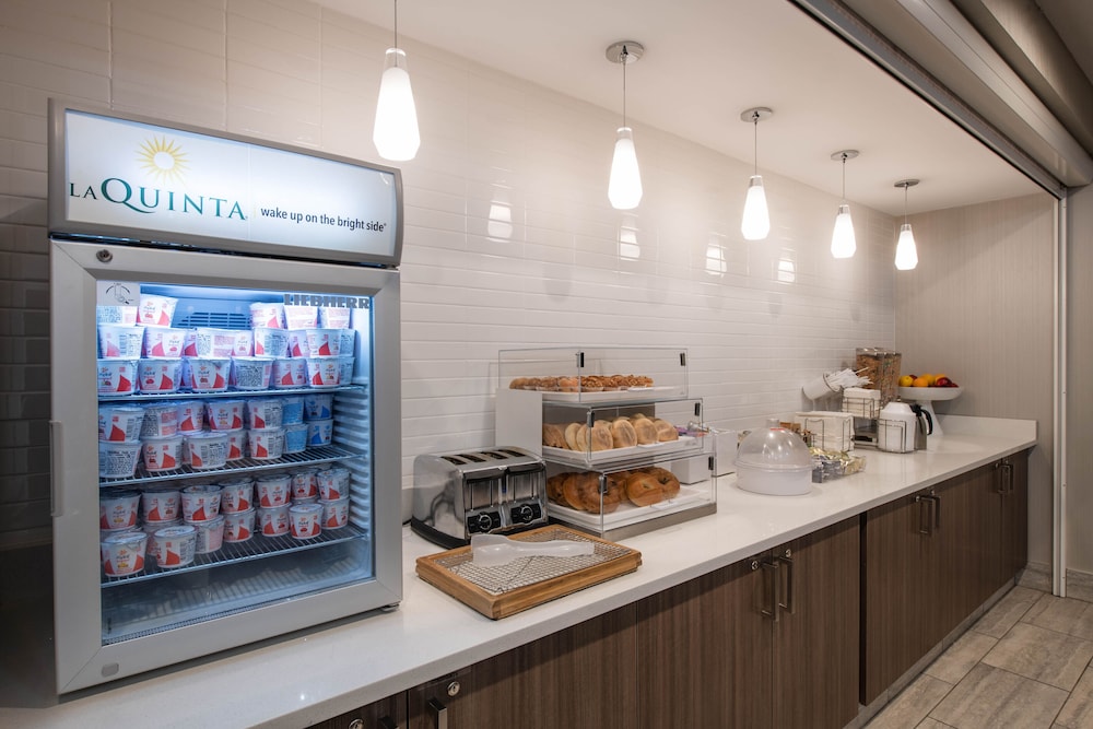 Baymont by Wyndham White Plains Elmsford 24/44