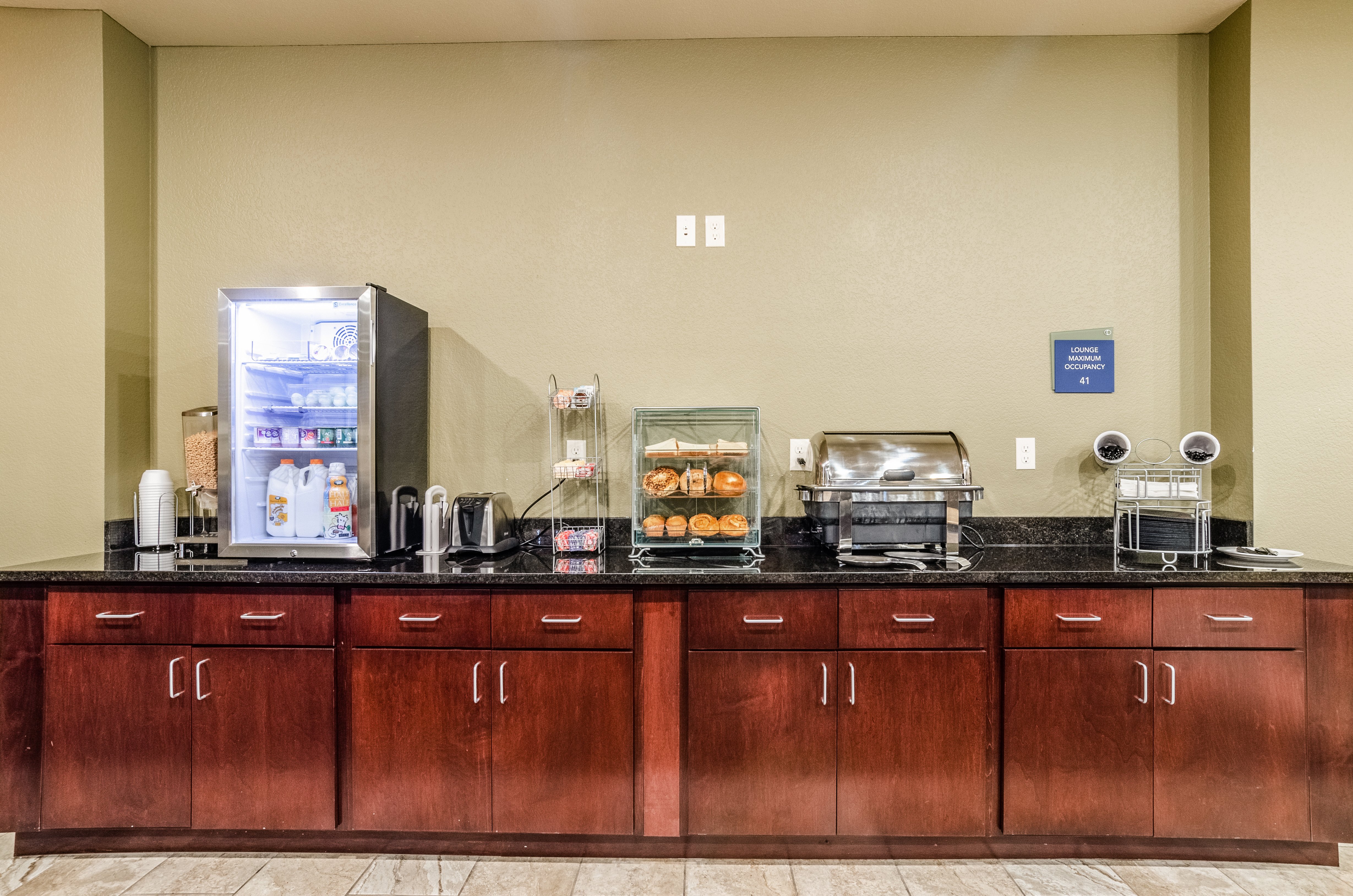 Cobblestone Hotel & Suites - Gering / Scottsbluff 2/26