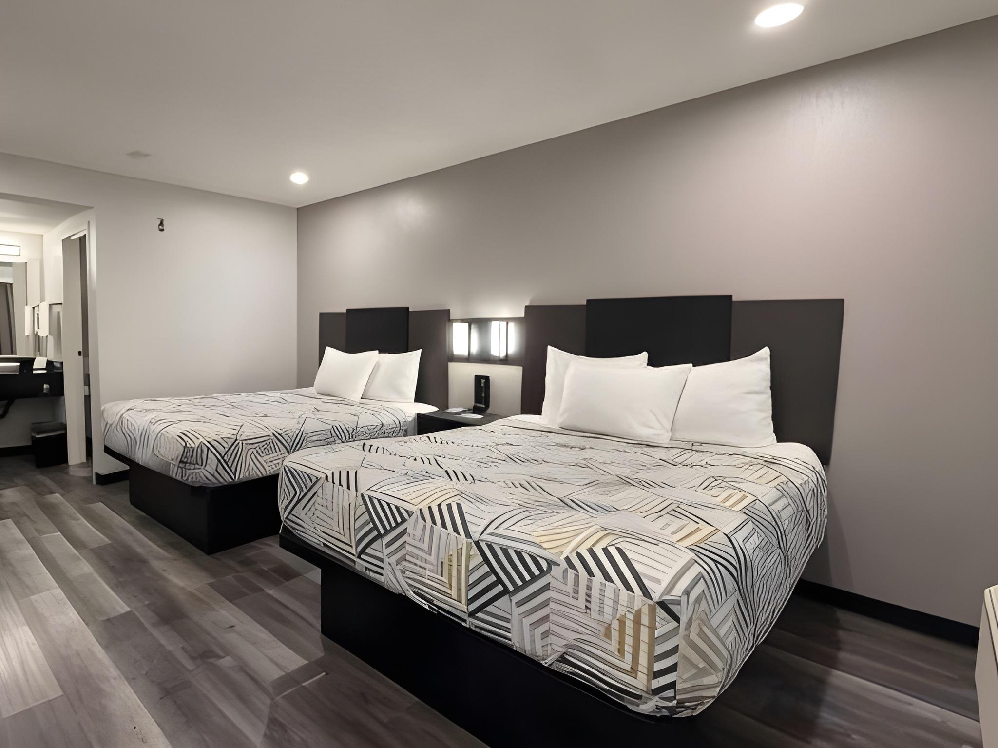 2 Full Beds