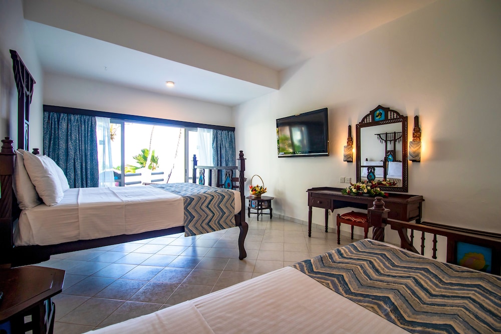 Bamburi Beach Hotel 40/74