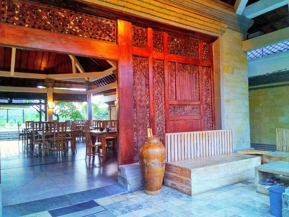 Nipuri Hotel 31/71