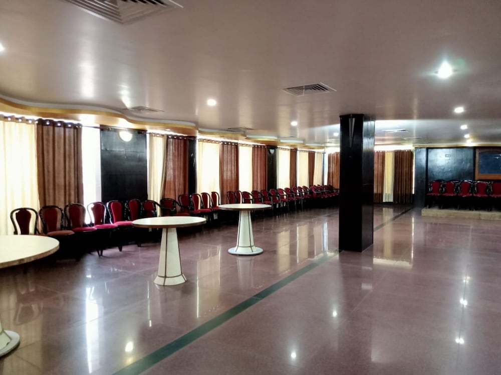Galaxy Intercontinental Hotel 15/18