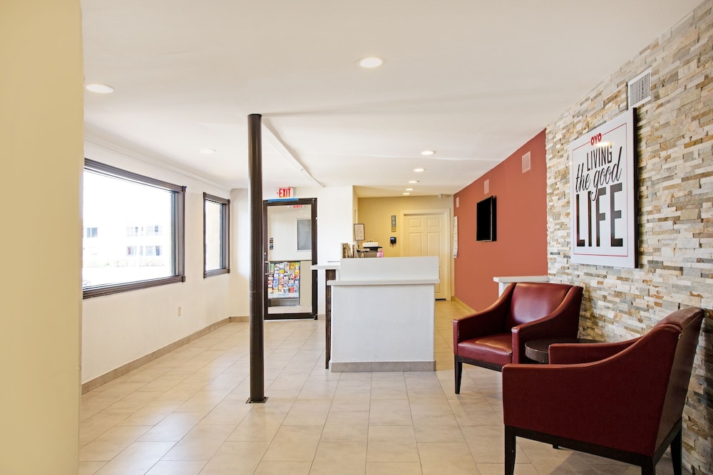 Lobby at OYO Hotel McAllen Airport South, MCALLEN - TX