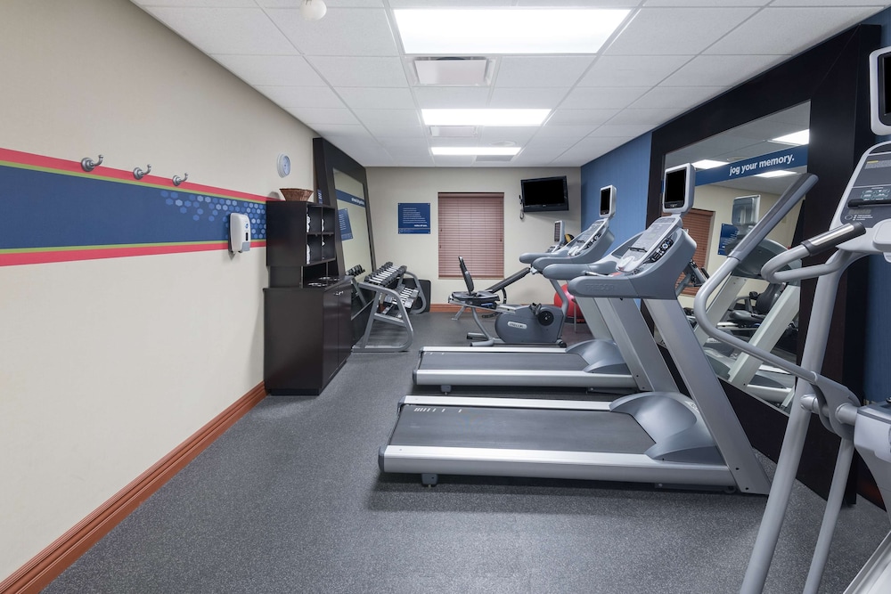 Hampton Inn Bellevue Nebraska 26/41