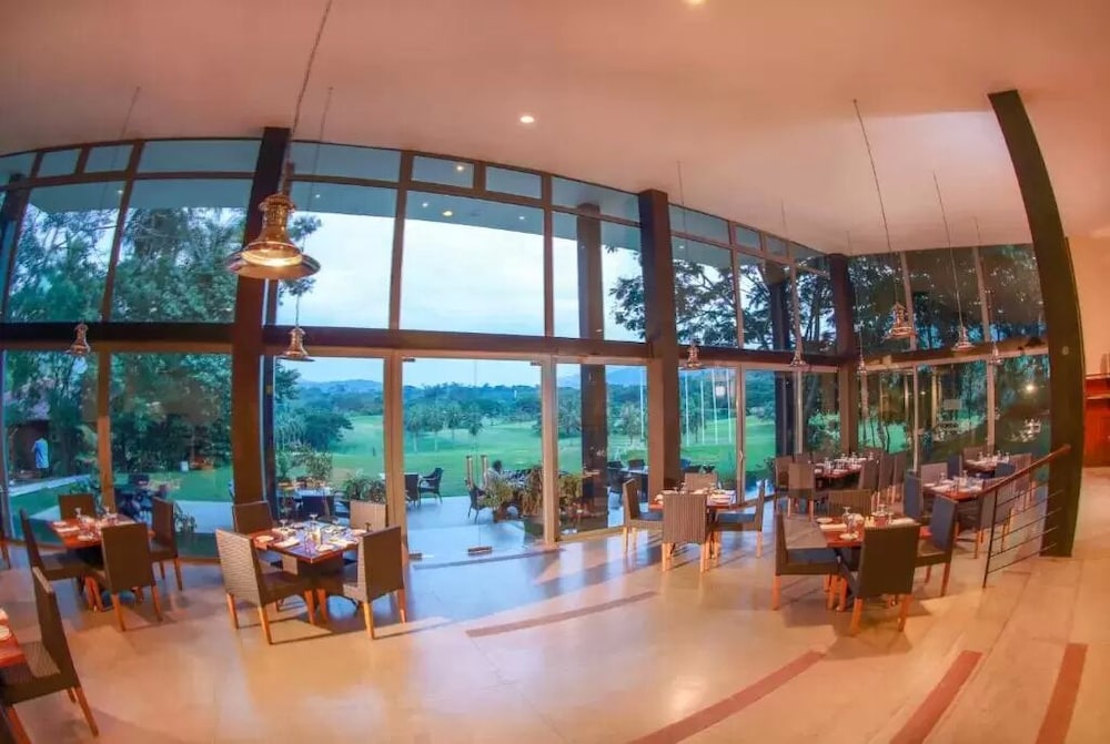 Victoria Golf and Country Resort 35/50
