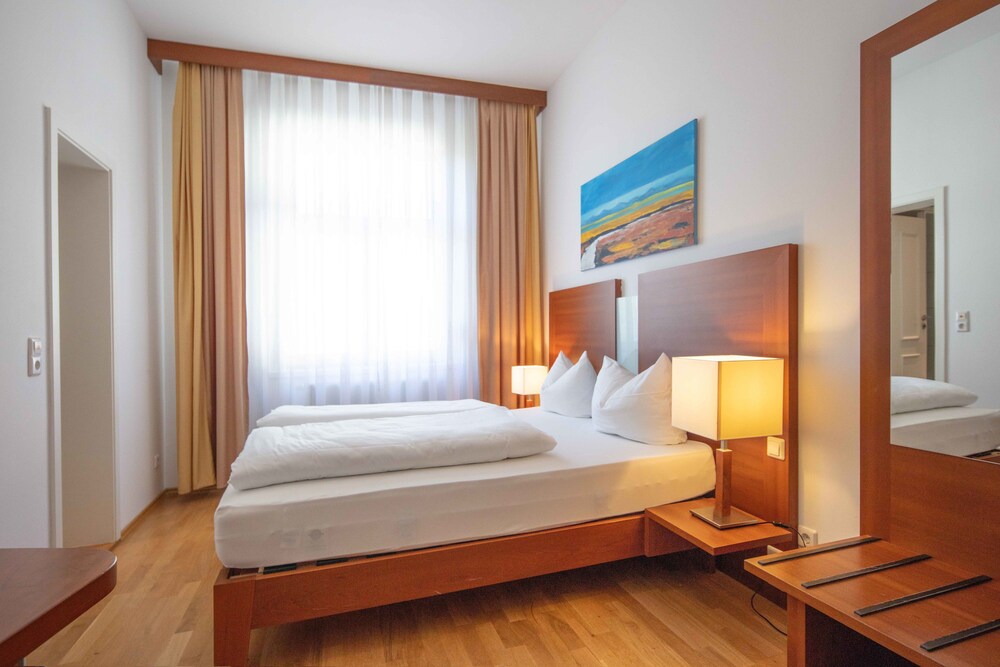 HOTEL GRAF ZEPPELIN 25/62