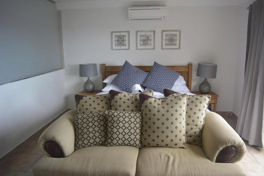 Beach Retreat Guest House 6/39