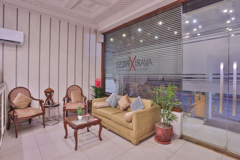 Avari Xpress Faisalabad 39/60