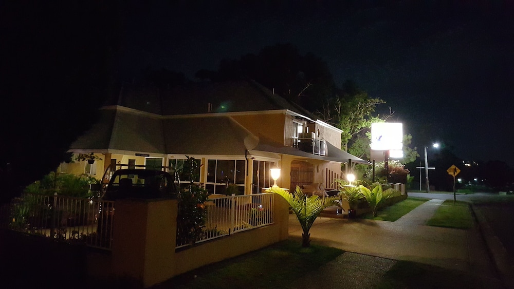 ADMIRAL NELSON MOTOR INN 1/52