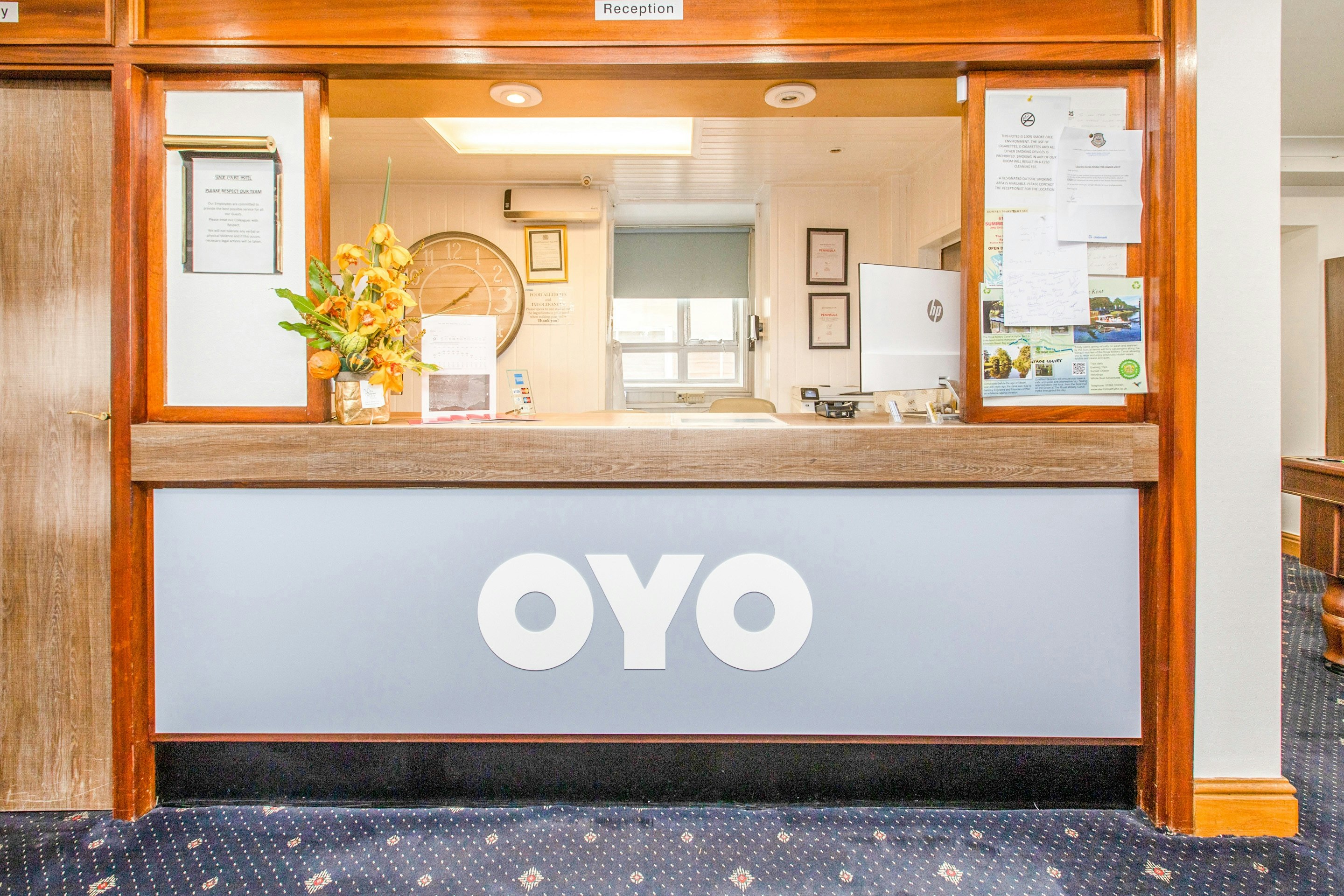 Lobby at Oyo Stade Court Hotel, HYTHE - UK
