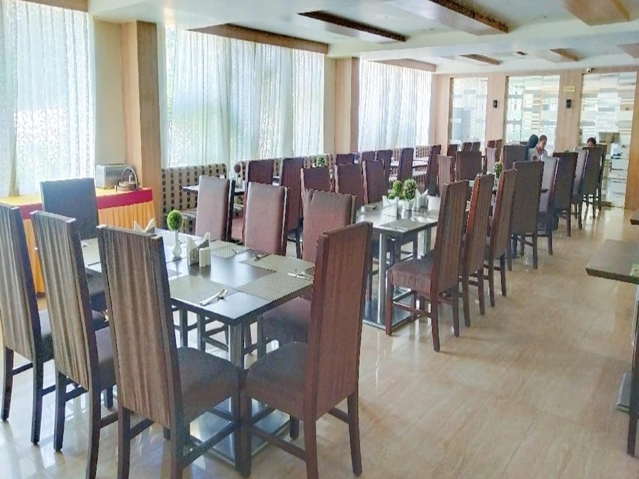 Clarks Inn Hampi 54/57
