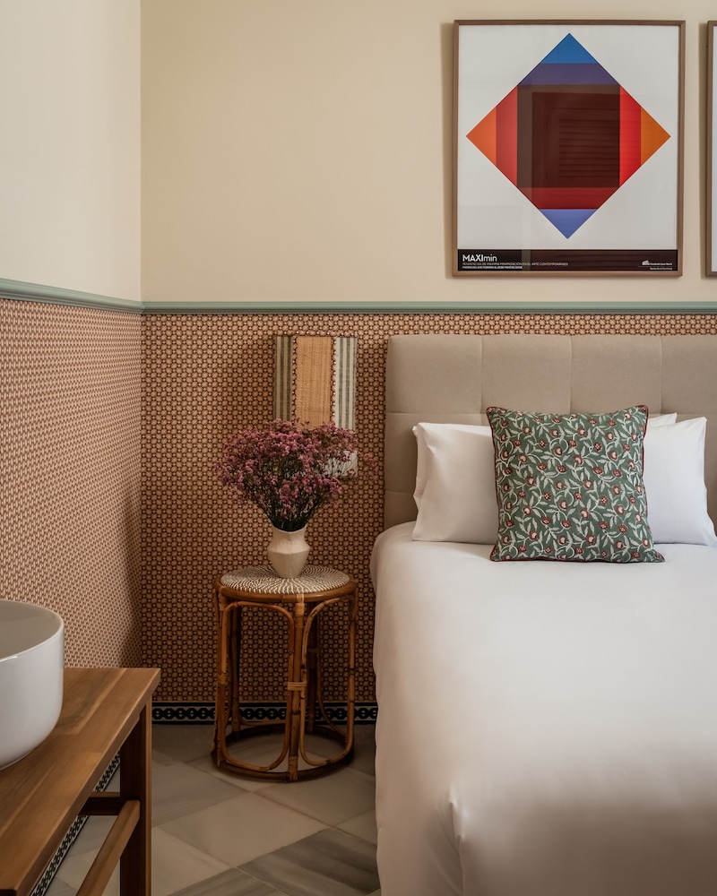 Hotel Abril 30/50