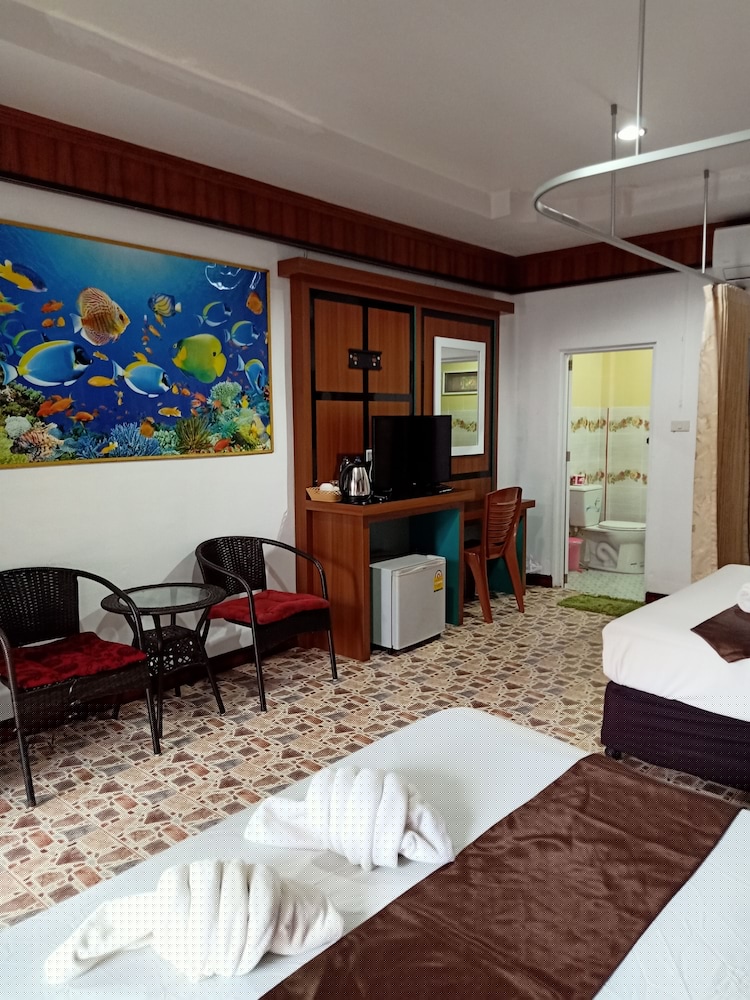 LANTA PARADISE BEACH RESORT 40/60
