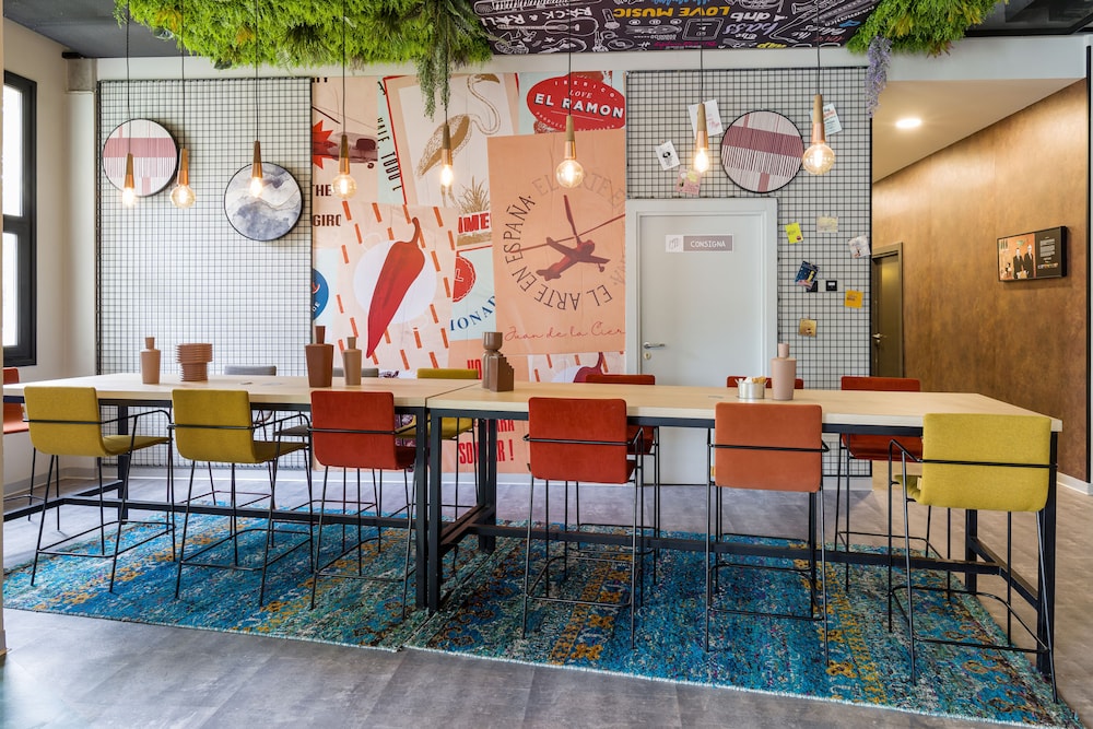 Ibis Madrid Getafe 3/84