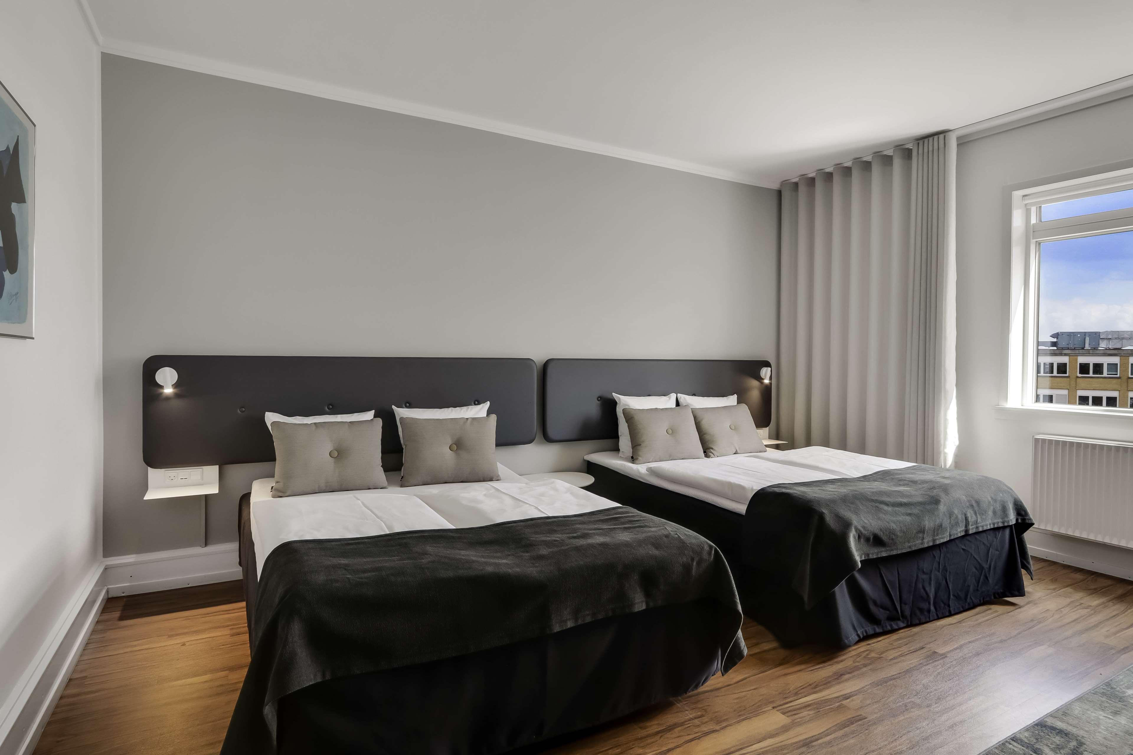 Room, Twin Beds