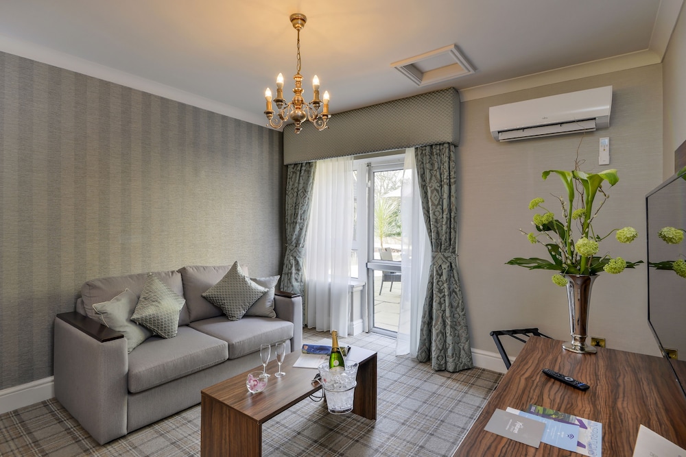 Mercure Manchester Norton Grange Hotel & Spa 46/70