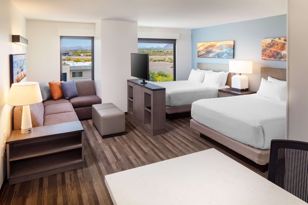 STUDIO, SUITE, MULTIPLE BEDS, KITCHEN