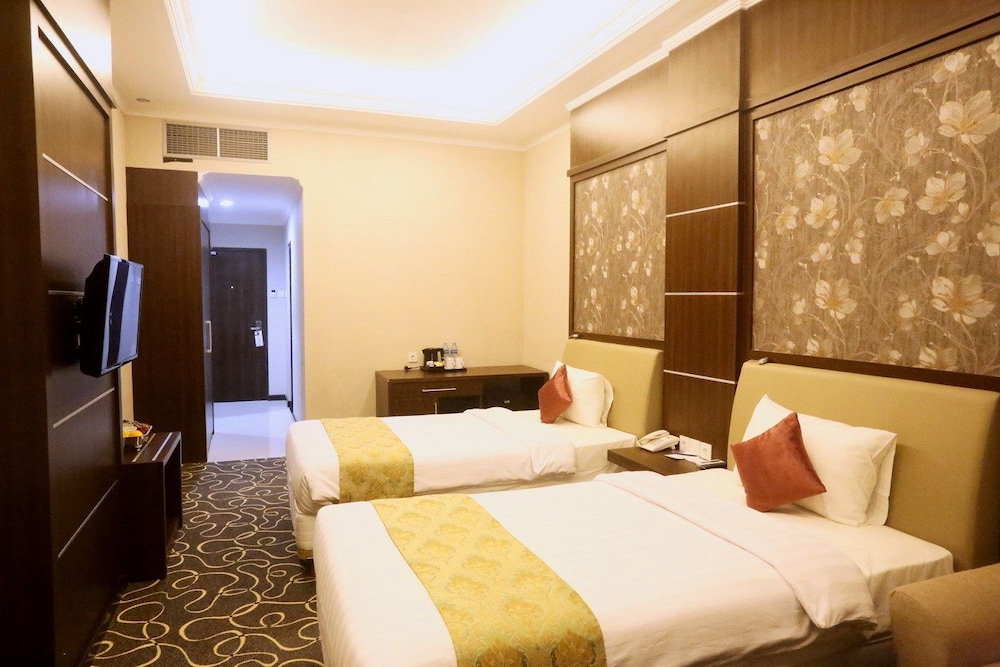 Adhiwangsa Hotel 9/65