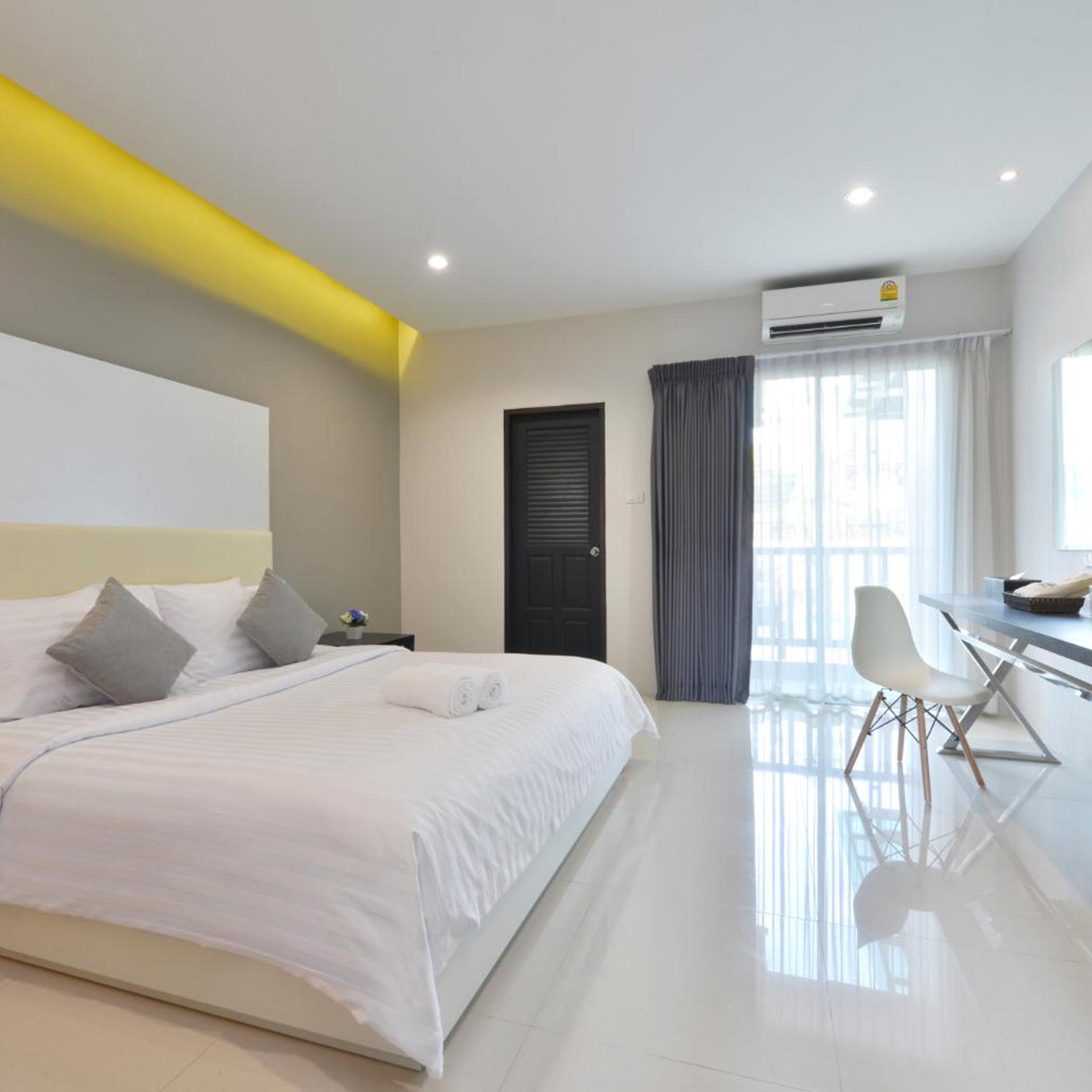 Baan Lamoon 8/27