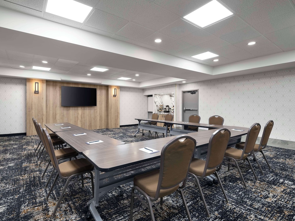 Hyatt Place Kansas City/Overland Park/Metcalf 55/64