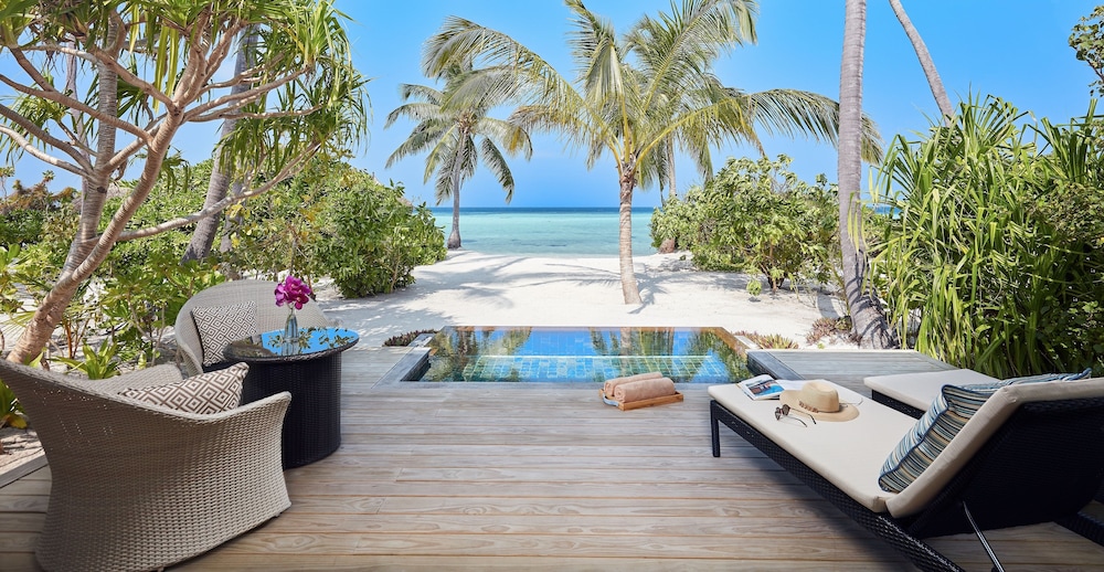 NH Collection Maldives Havodda Resort 54/81