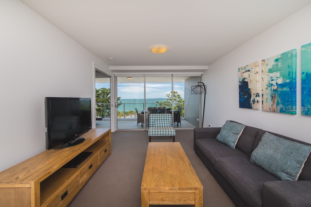 Echelon Apartments 20/42