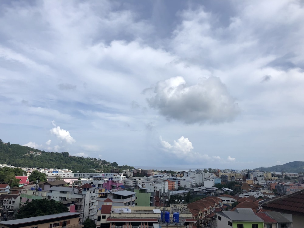 Jiraporn Hill Resort Patong Phuket 55/59