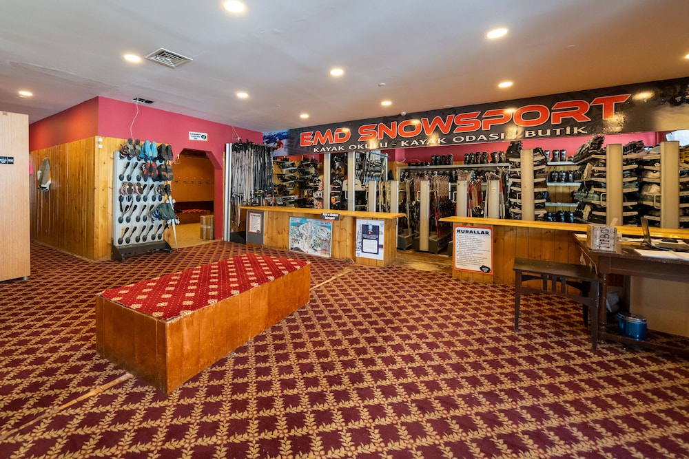 Duja Chalet Ski Center 5/43