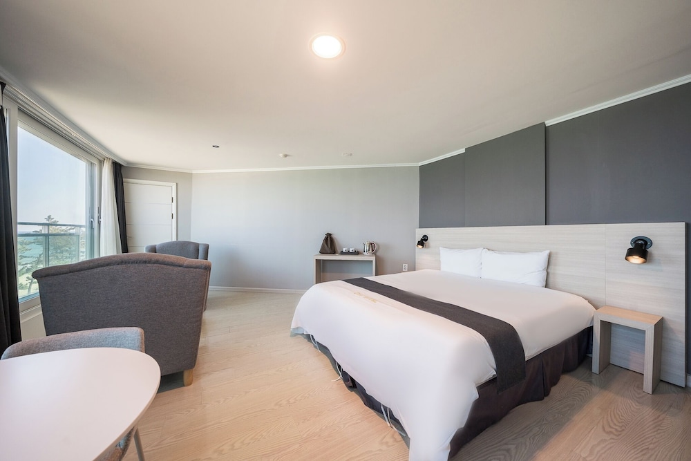 Gyeongpo Soo Hotel 30/68
