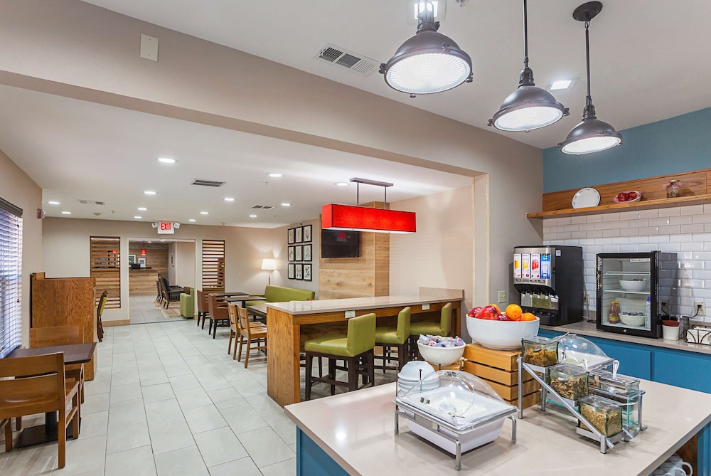 SureStay by Best Western Lewisville Dallas 37/47