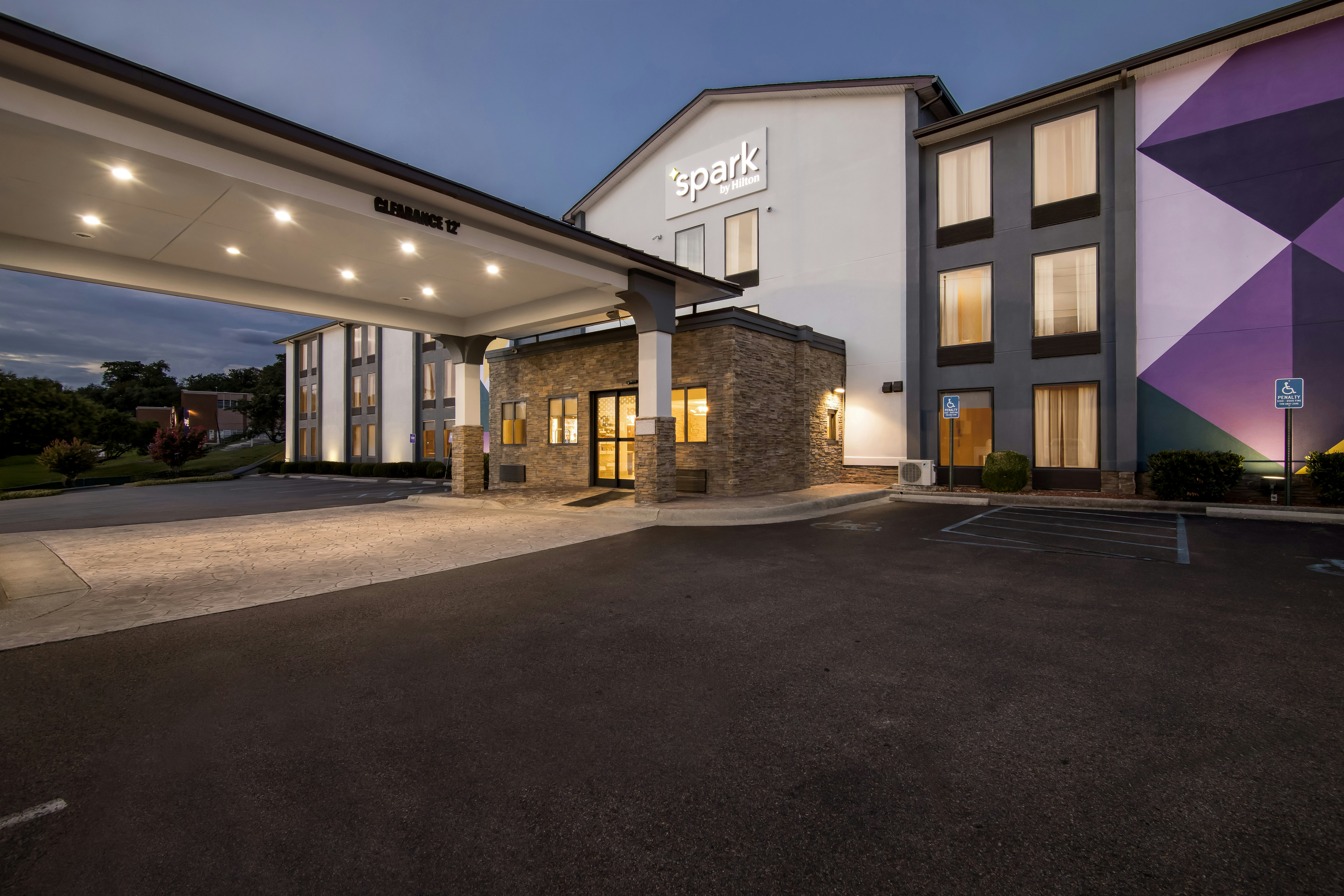 Spark by Hilton Roanoke Civic Center 36/40