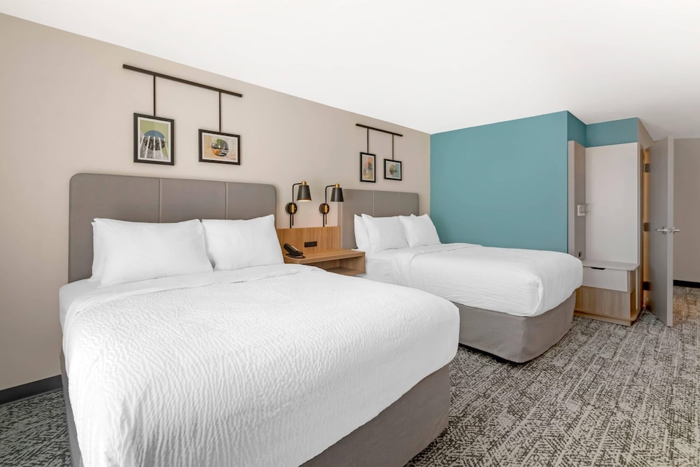 Sleep Inn & Suites Ashland City, TN 16/50