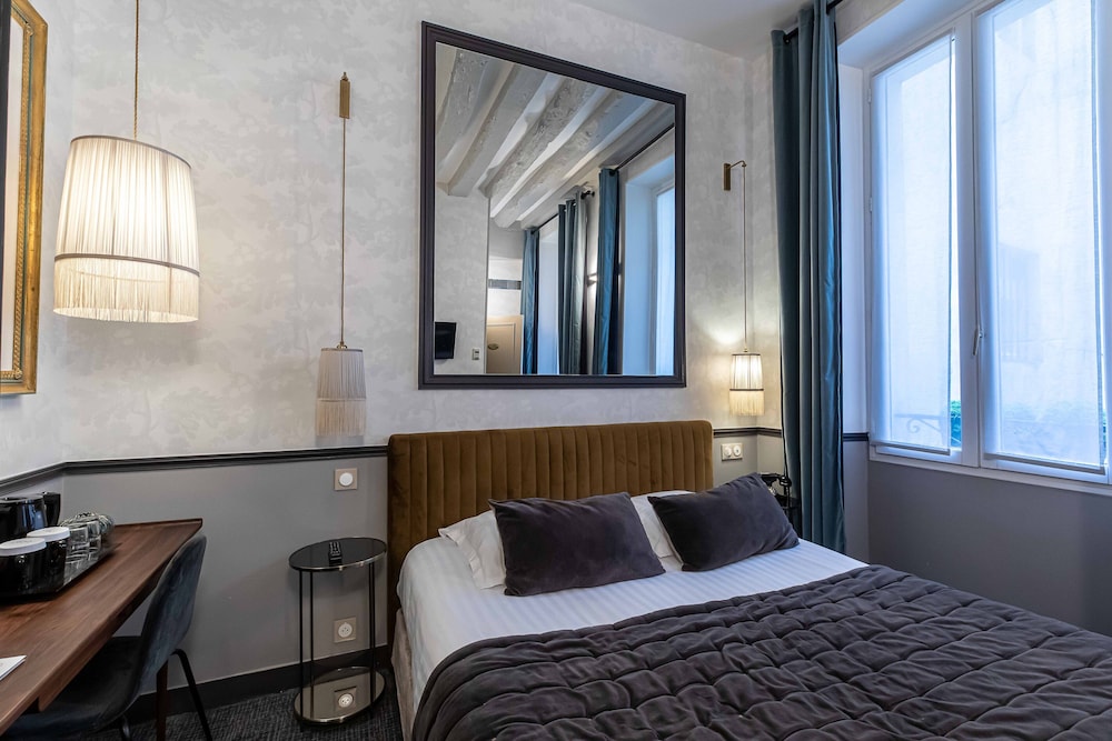Dauphine Saint Germain Hotel 26/70