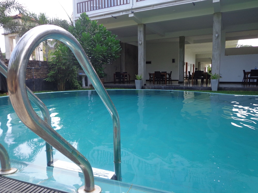 Hotel Star White Negombo 47/50