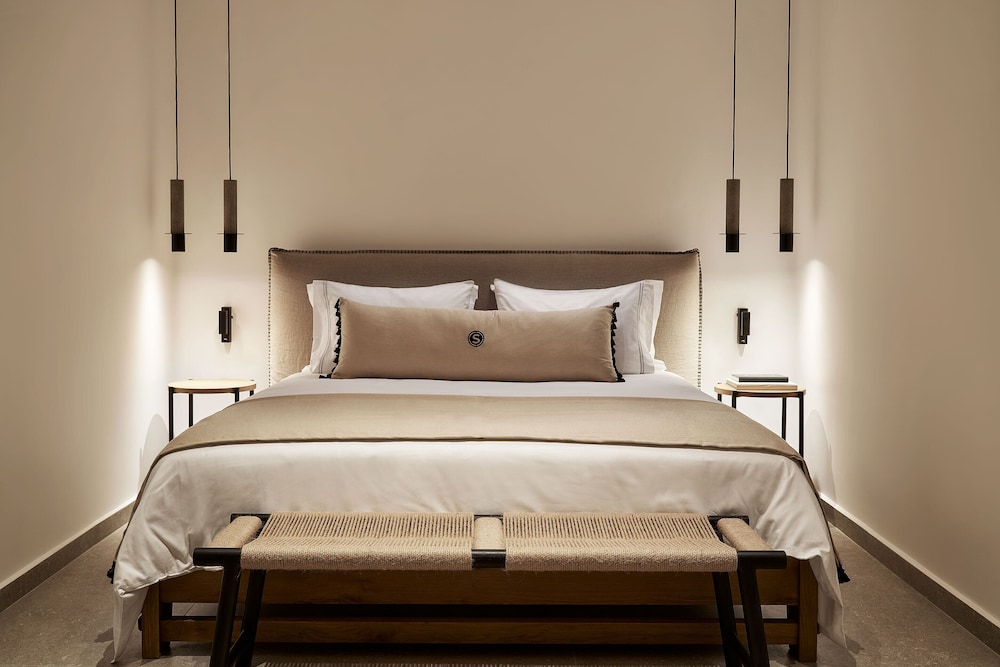 SantAnna Luxury Suites 9/37