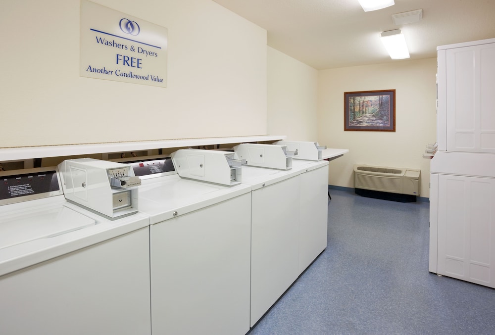 Candlewood Suites Appleton 2/38