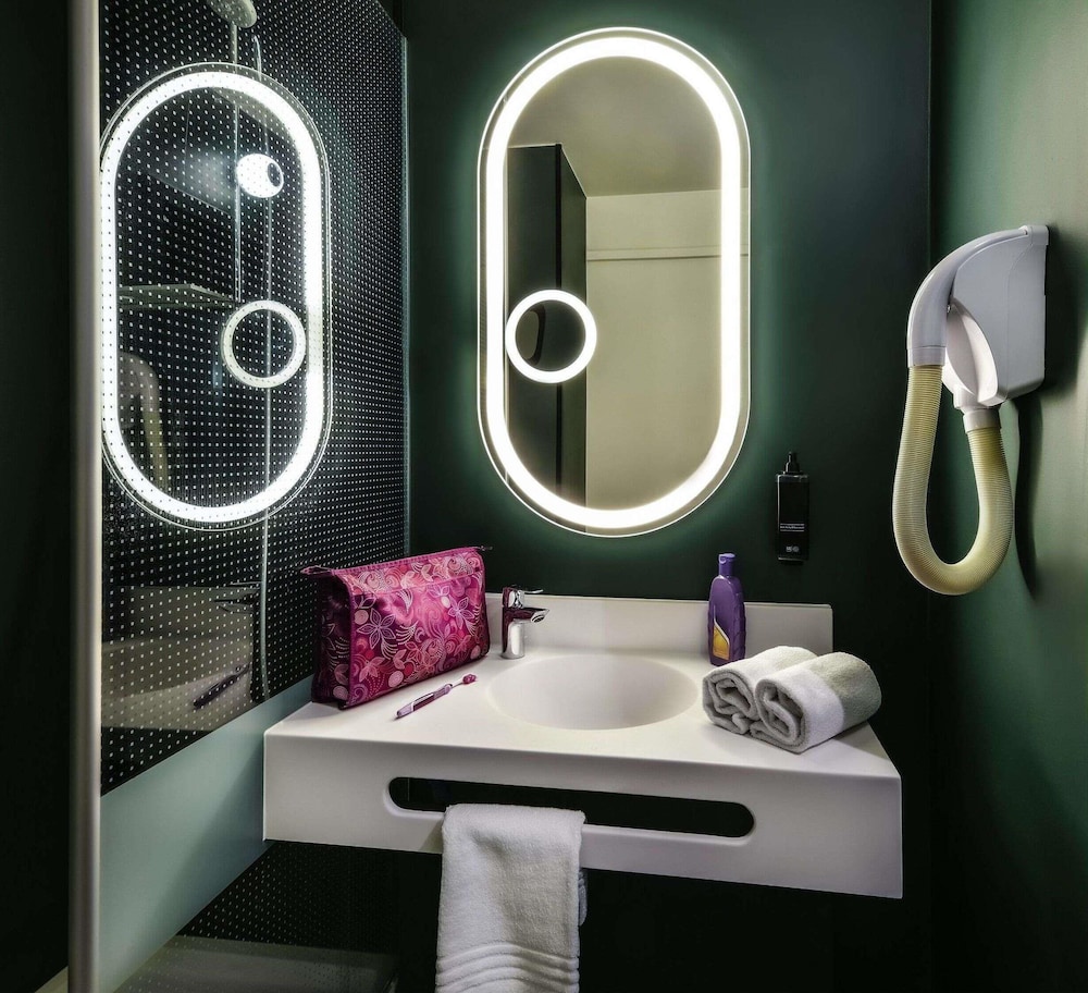Ibis Lyon Sud Saint Rambert 41/42