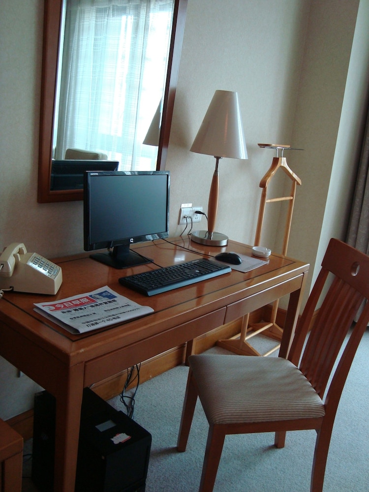 Culture Plaza Hotel Zhejiang 23/25