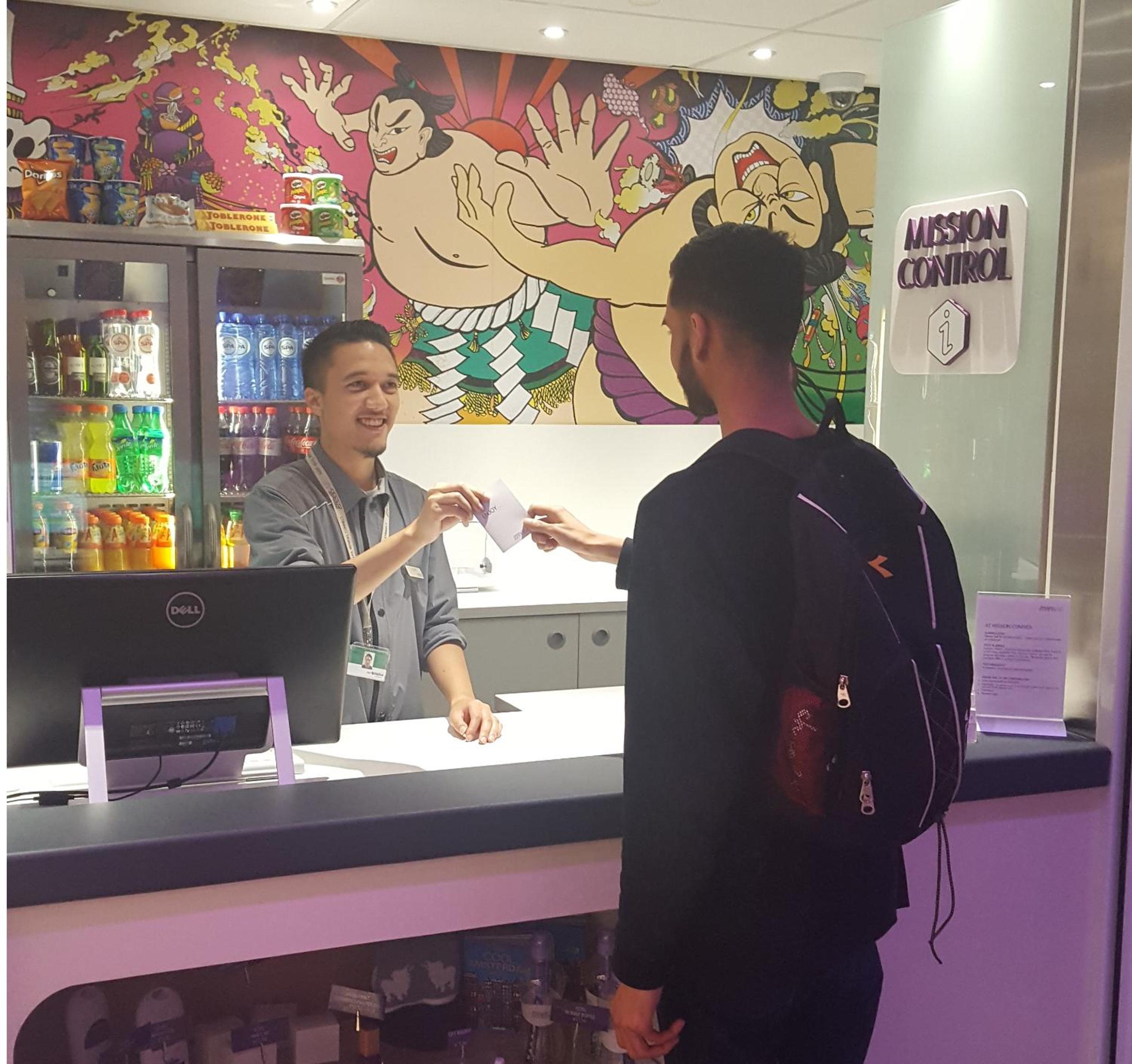 YOTELAIR Amsterdam Schiphol 4/57